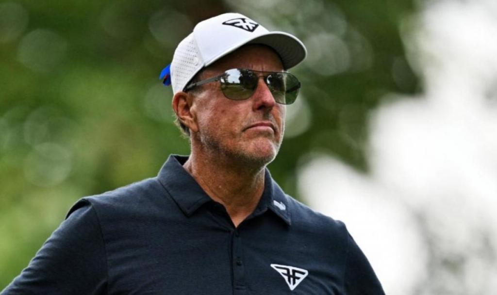 Phil Mickelson's new caddie confirmed ahead of next LIV Golf event and
